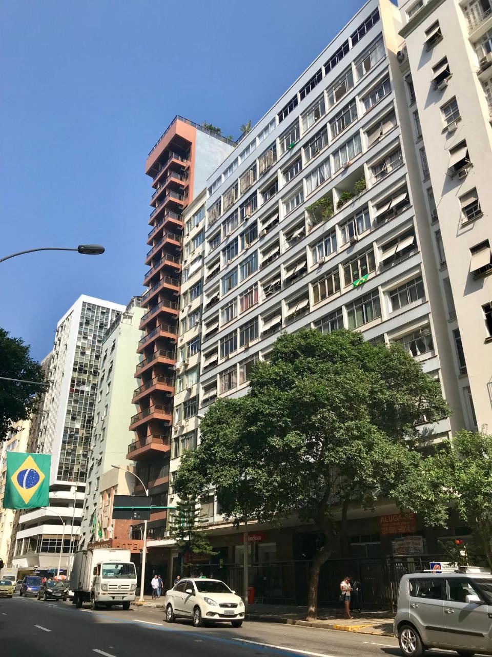 Copacabana, 4 Quartos, 3 Banheiros Apartamento Rio de Janeiro